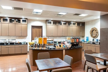 homewood suites by hilton indianapolis downtown