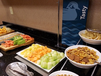 homewood suites by hilton indianapolis downtown