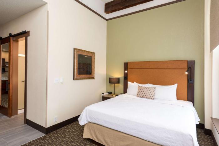 homewood suites by hilton indianapolis downtown