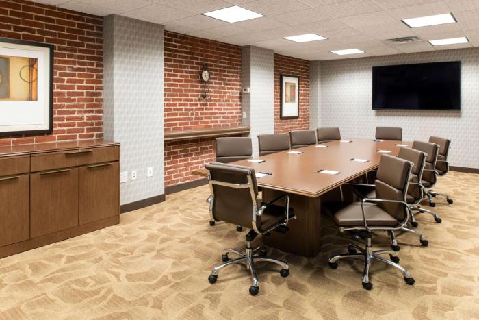 homewood suites by hilton indianapolis downtown