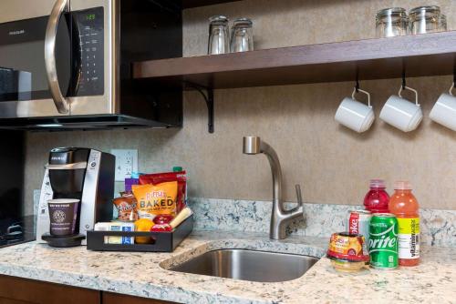 homewood suites by hilton indianapolis downtown