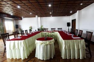 sengtawan riverside hotel