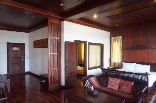 sengtawan riverside hotel