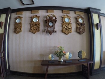 sengtawan riverside hotel