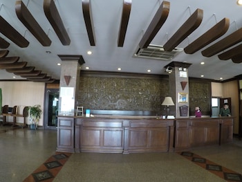 sengtawan riverside hotel