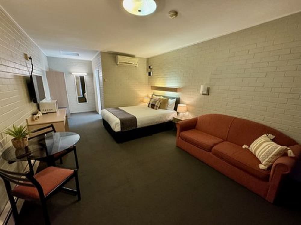 redhill tamworth motor inn and conference centre