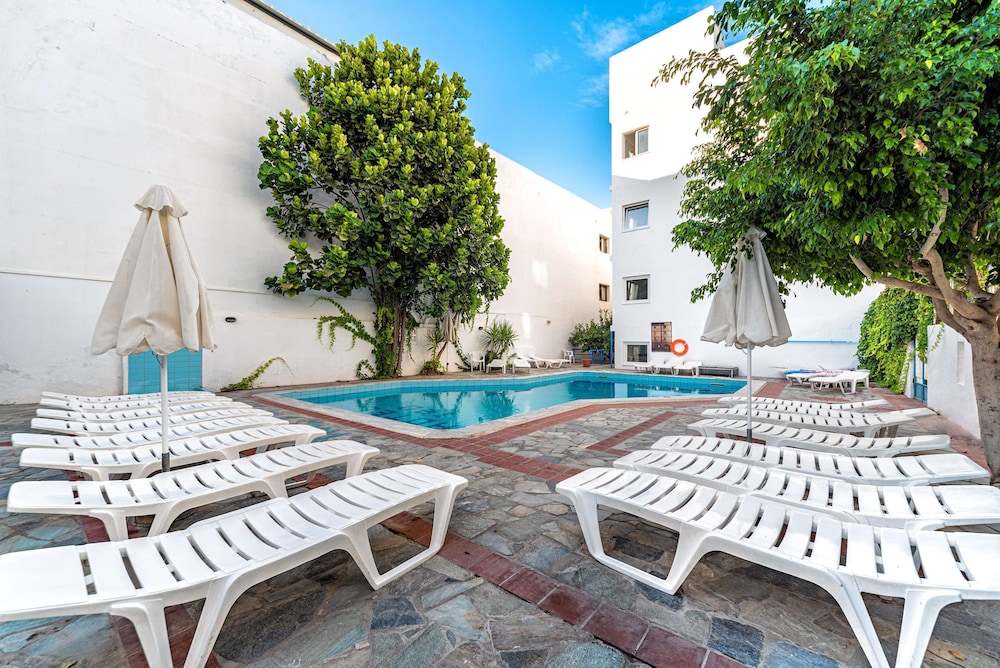 iro hotel