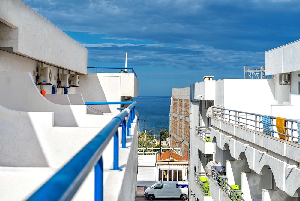 iro hotel