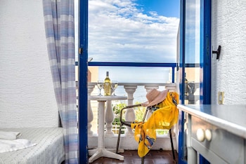 iro hotel