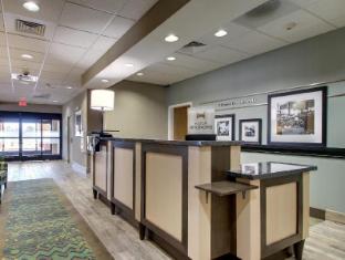 hampton inn hernando