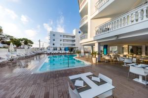 Welikehotel Triton Beach,Cala Ratjada>>Arta,4 star