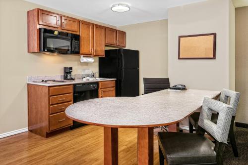 candlewood suites galveston by ihg