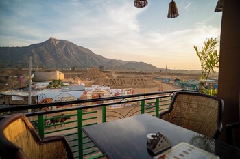 Pushkar Desert View,India>>Pushkar,3 star