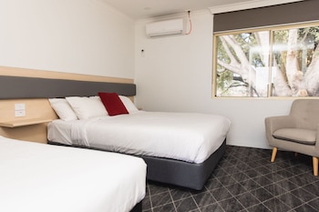 lakeview hotel motel