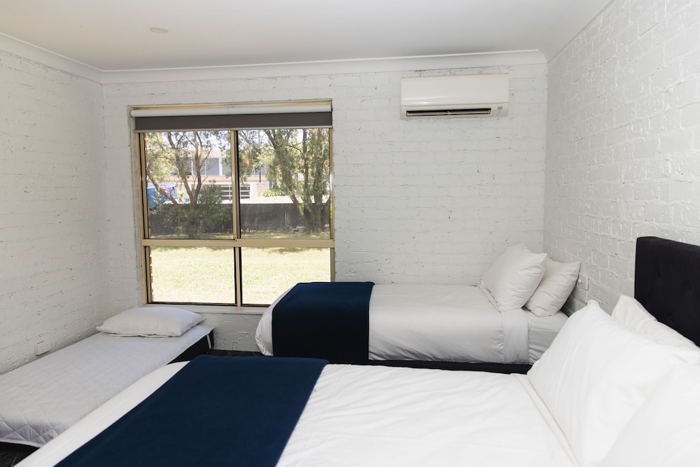 lakeview hotel motel