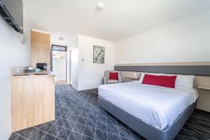 lakeview hotel motel