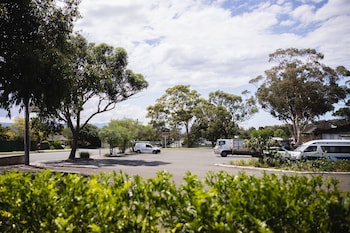 lakeview hotel motel