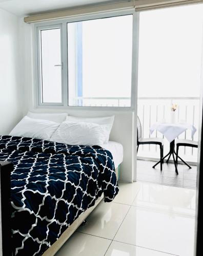 tagaytay rotunda staycation