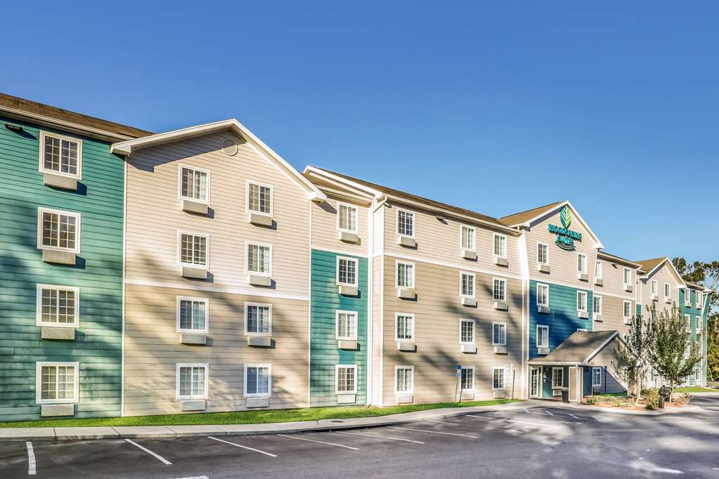extended stay america select suites tallahassee east