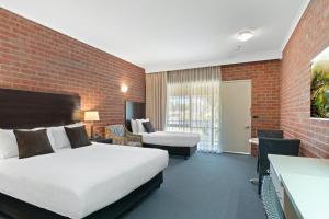 swan hill
