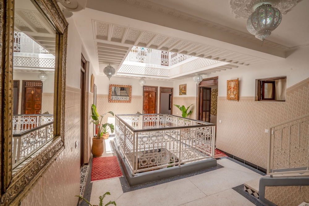 riad and spa anahita