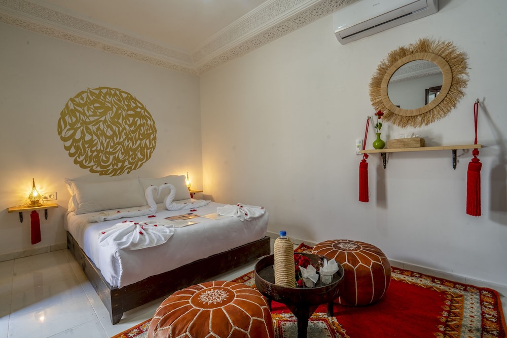 riad and spa anahita