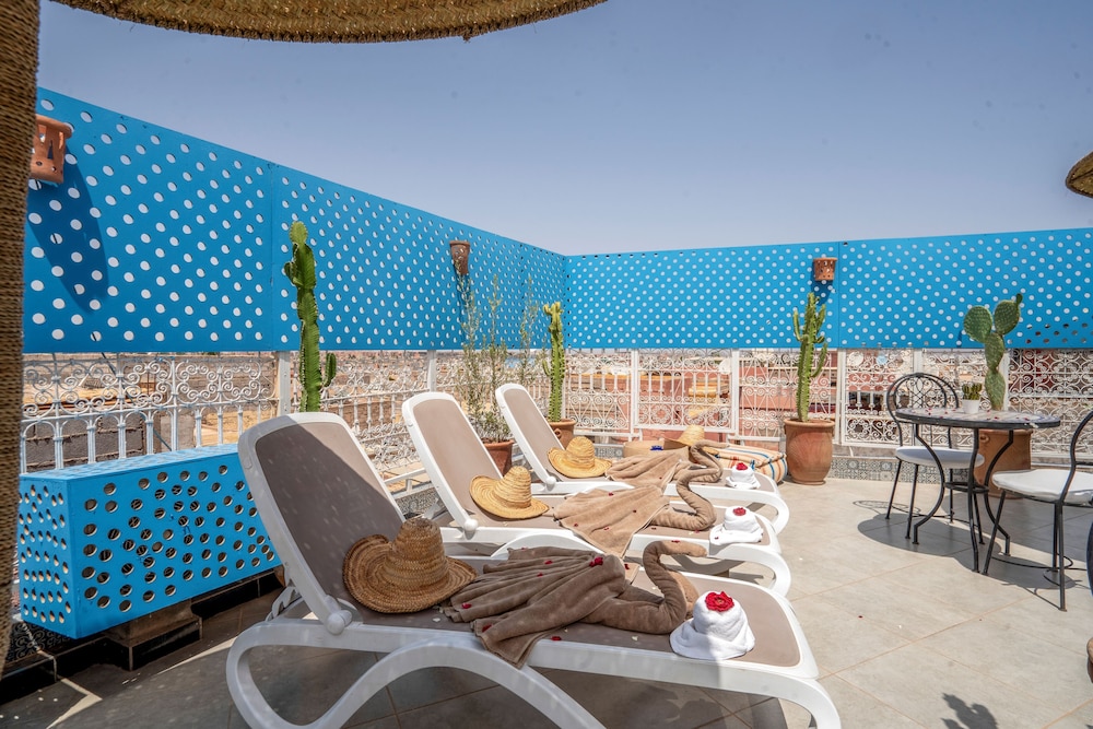 riad and spa anahita