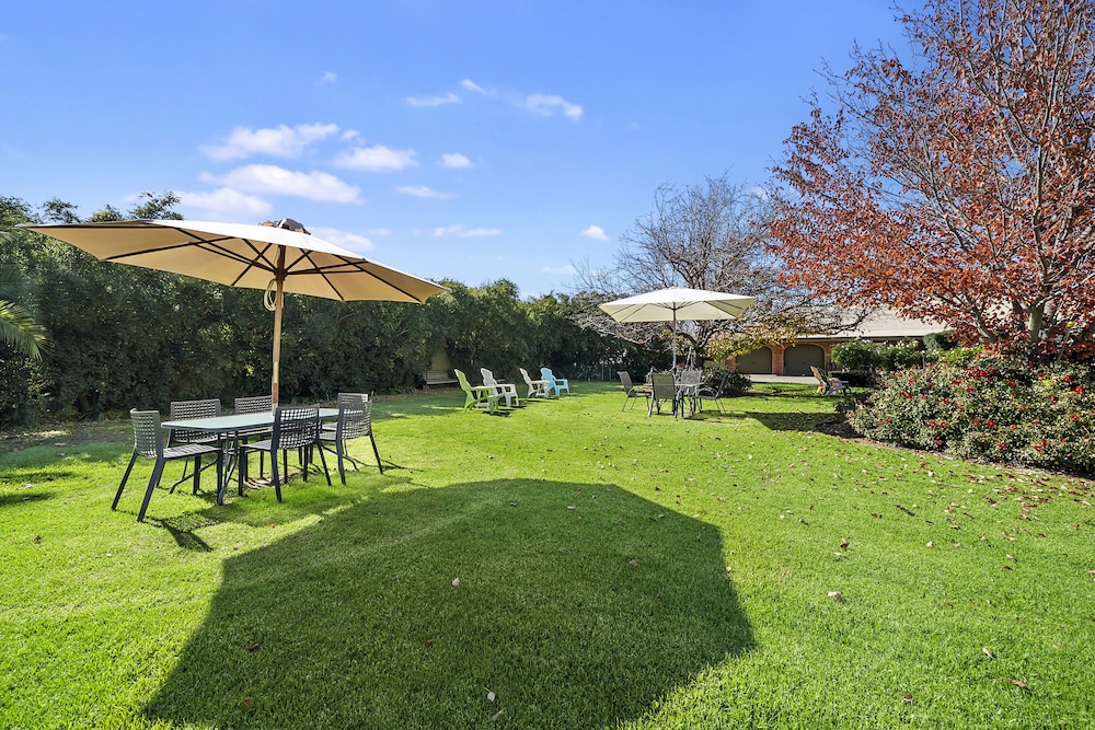 Heritage Motor Inn Corowa,Corowa>>Albury,4 star