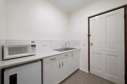 heritage motor inn corowa