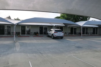caboolture central motor inn surestay collection by bw