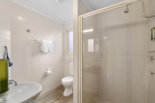 caboolture central motor inn surestay collection by bw