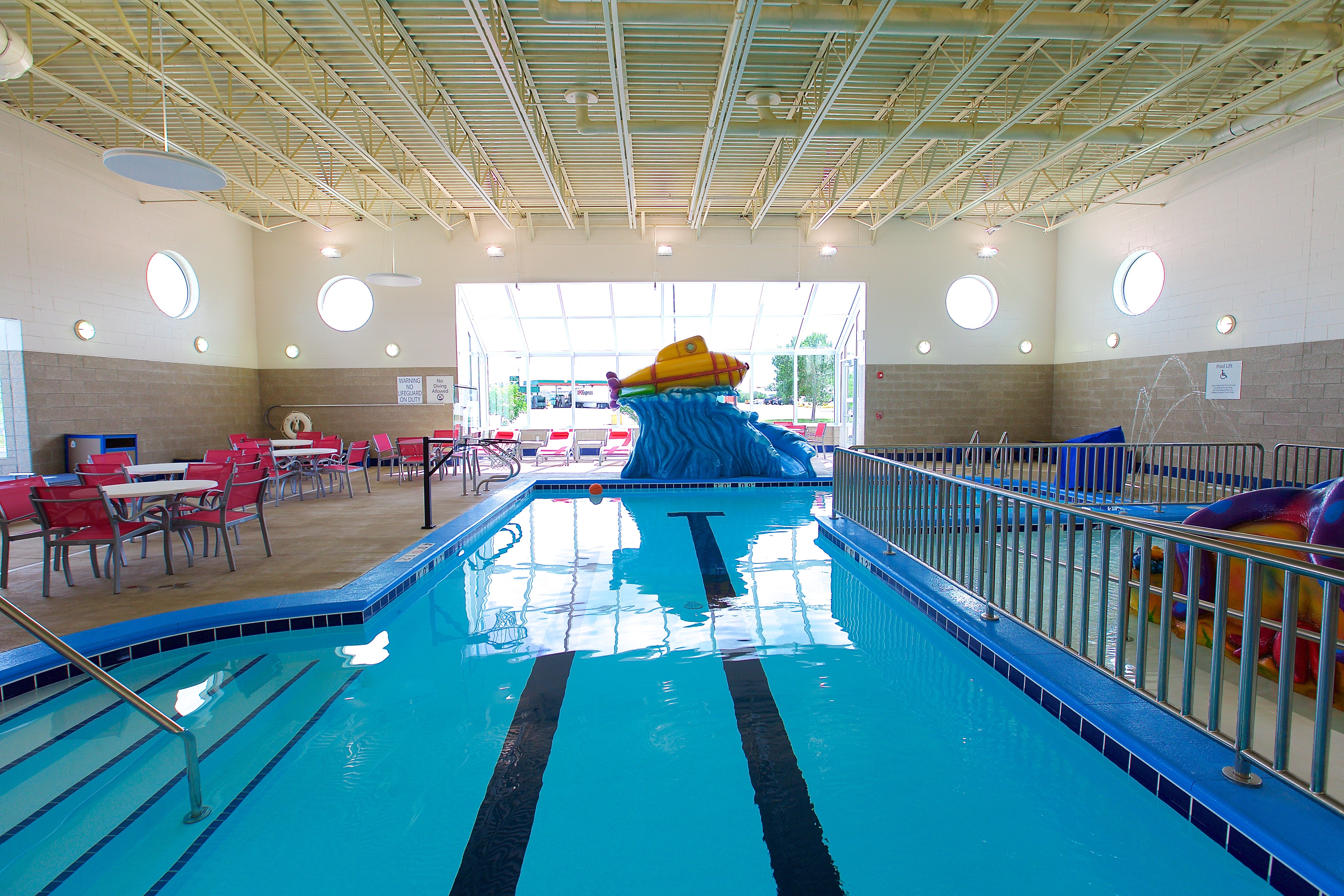 holiday inn express fargo sw i 94 45th st