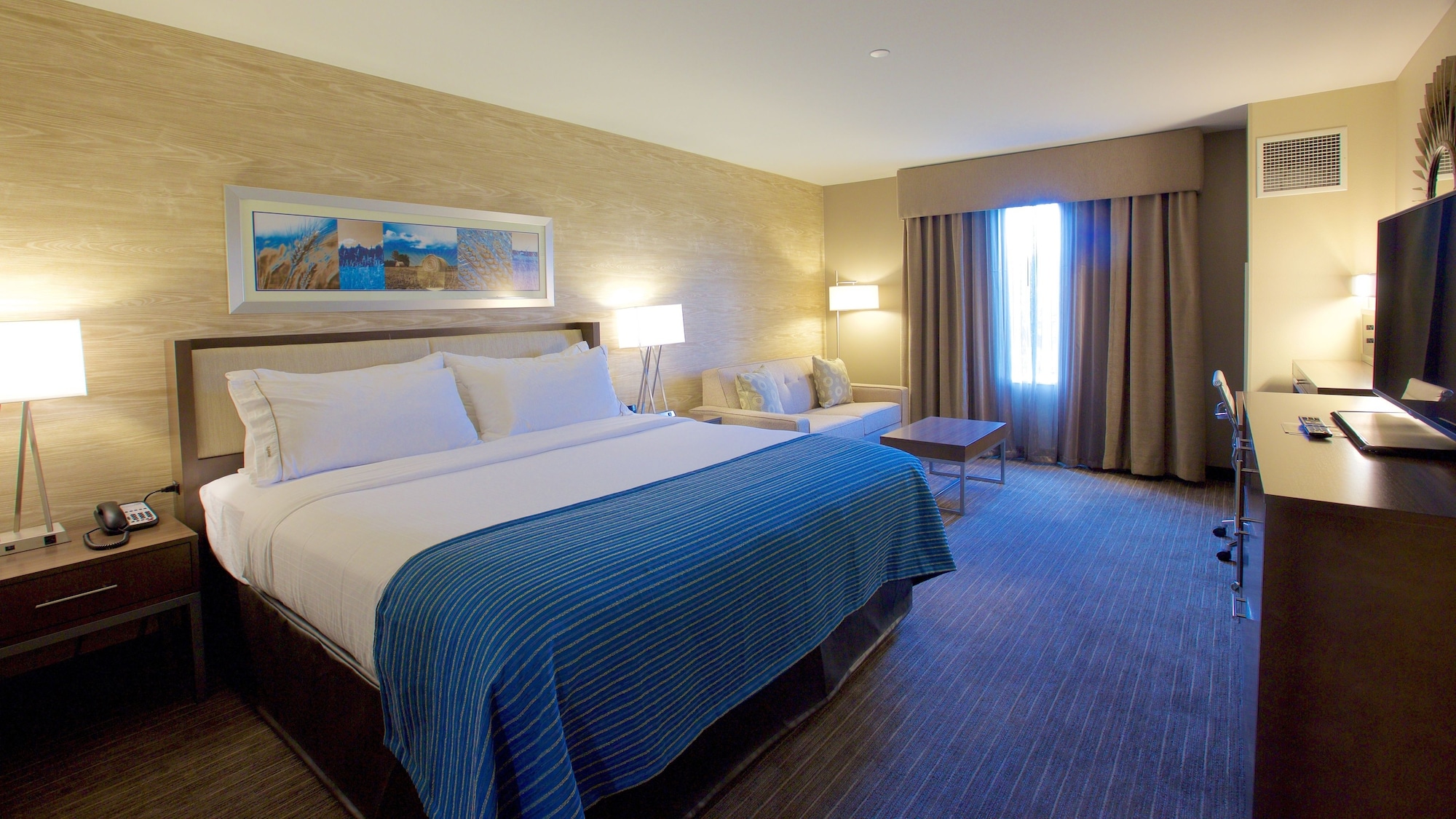holiday inn express fargo sw i 94 45th st