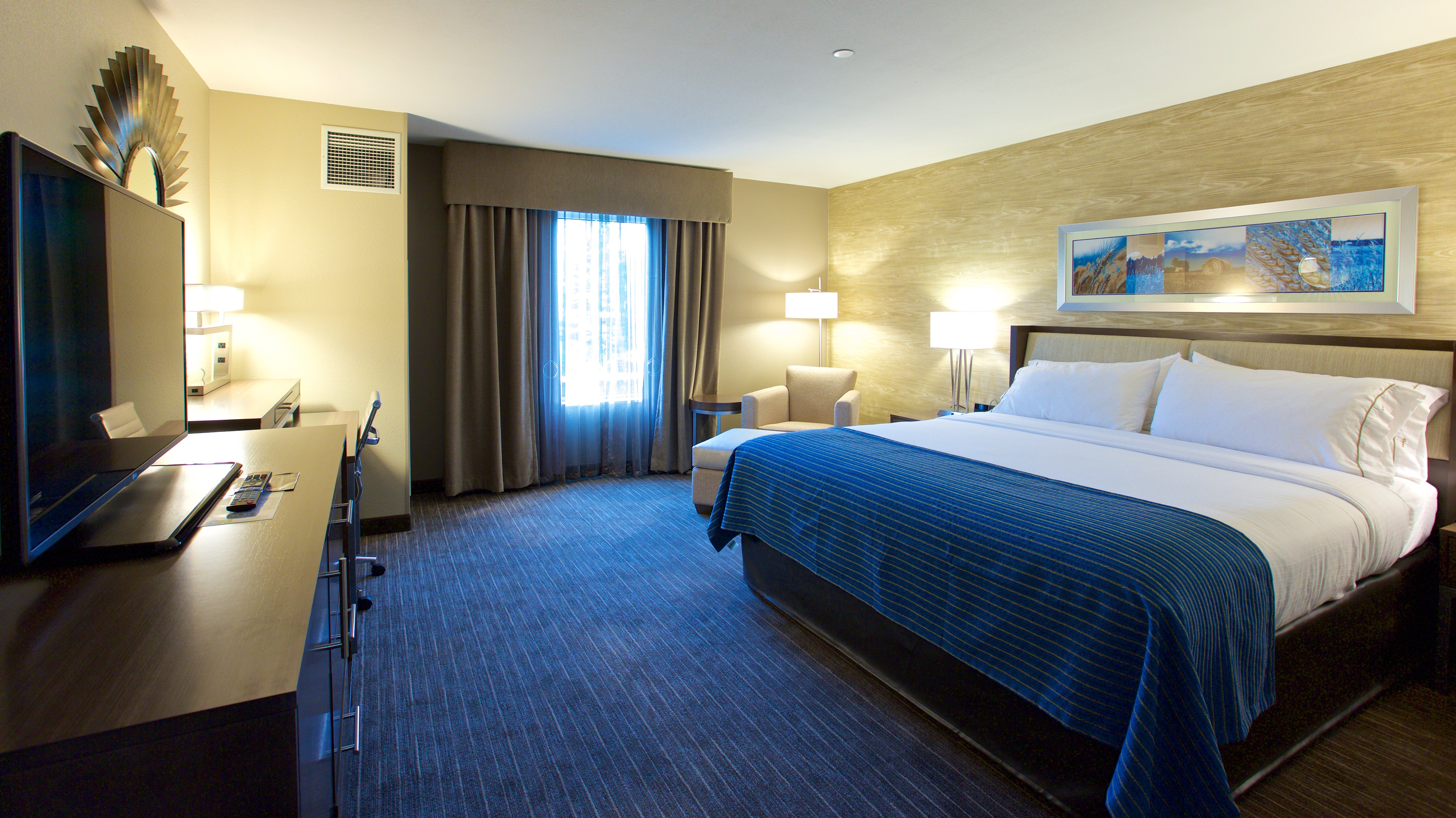holiday inn express fargo sw i 94 45th st