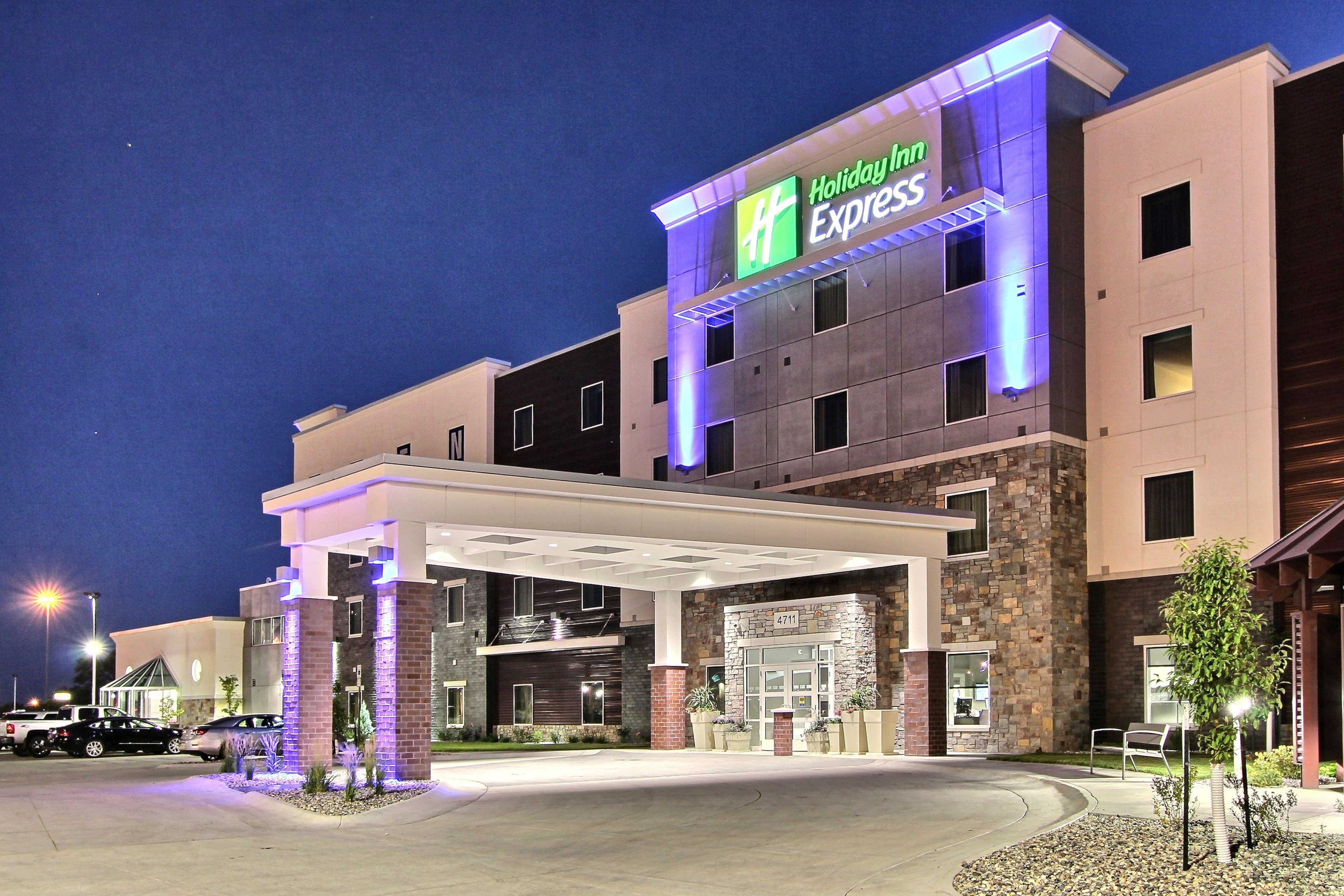 holiday inn express fargo sw i 94 45th st