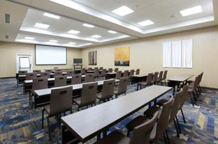 holiday inn express fargo sw i 94 45th st