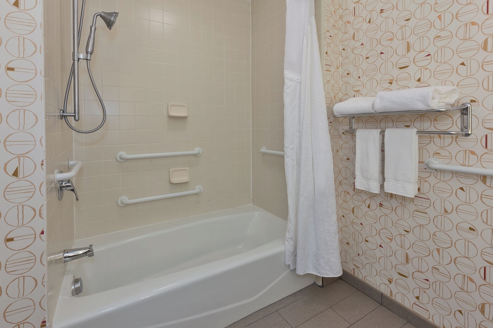 holiday inn grand rapids south by ihg