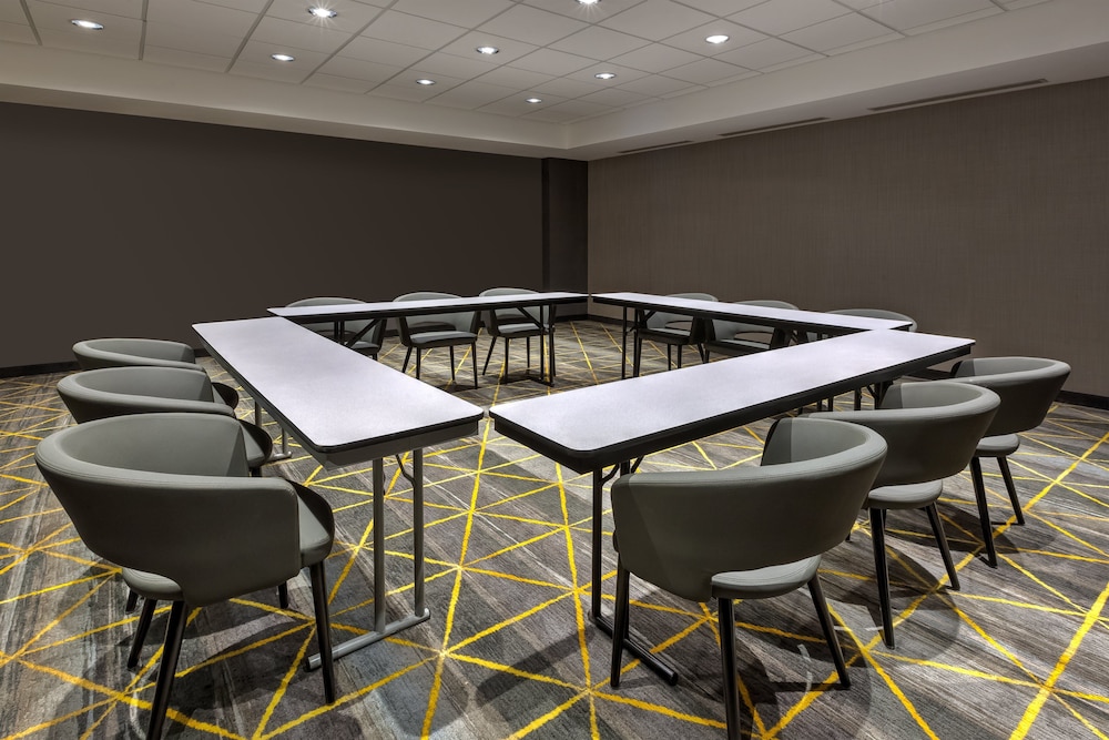holiday inn grand rapids south by ihg