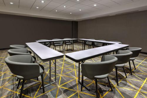 holiday inn grand rapids south by ihg