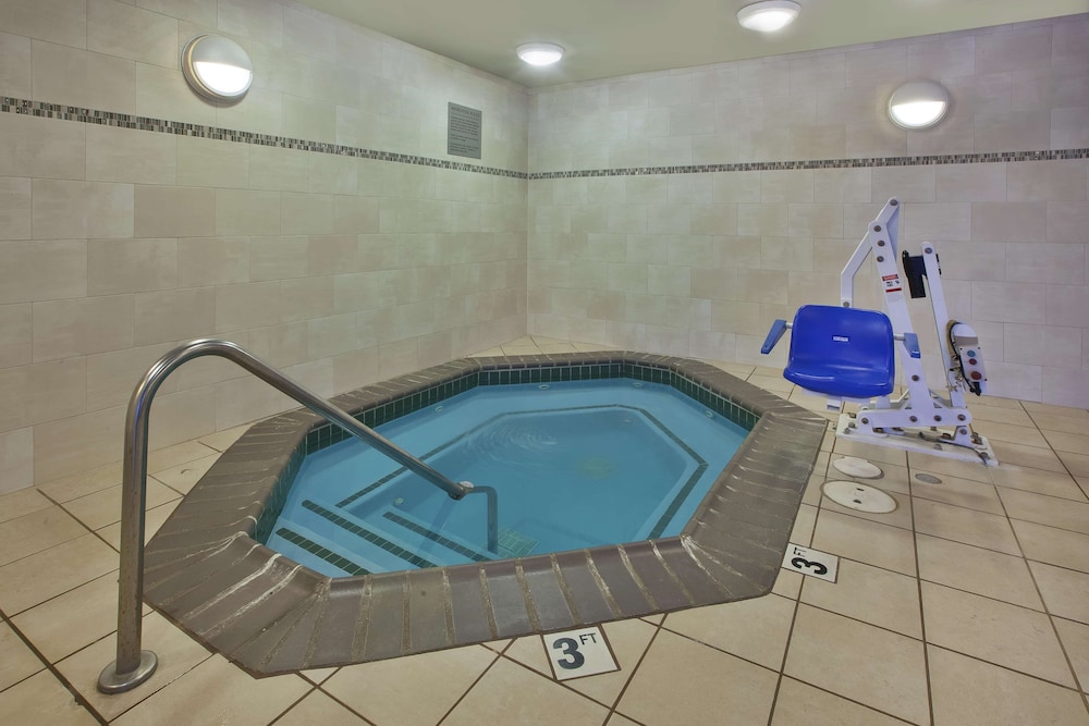 country inn and suites by radisson big rapids mi