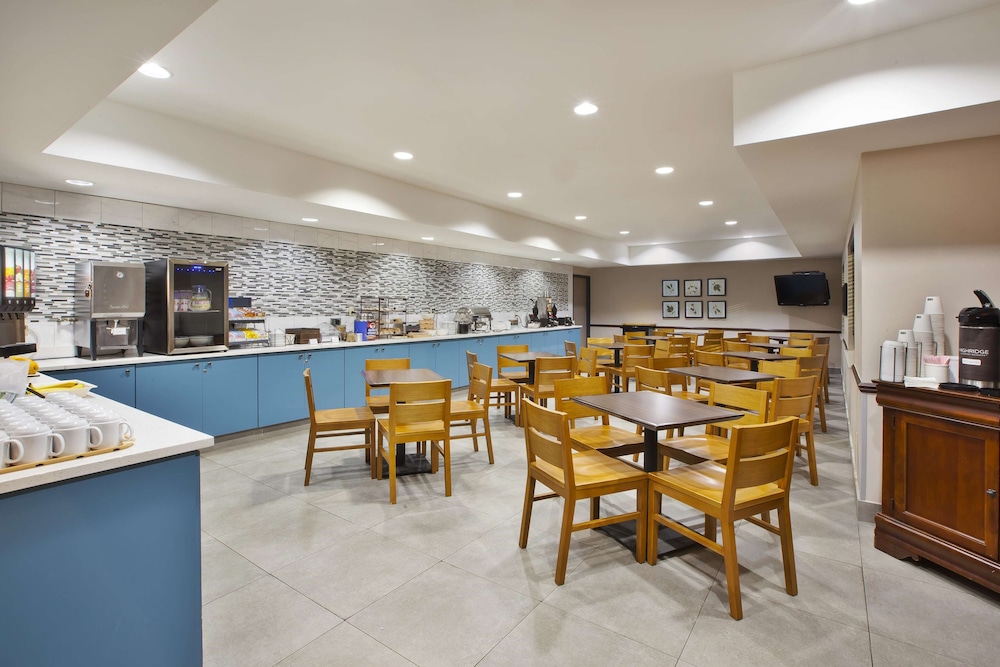 country inn and suites by radisson big rapids mi