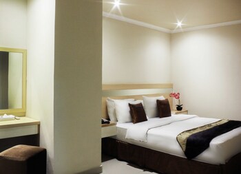 amos cozy hotel and convention hall