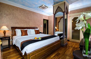 Amos Cozy Hotel & Convention Hall,Kebayoran Baru>>Jakarta,4 star
