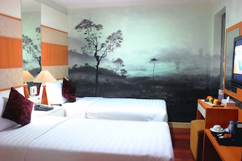 amos cozy hotel and convention hall