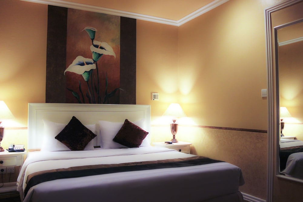 amos cozy hotel and convention hall