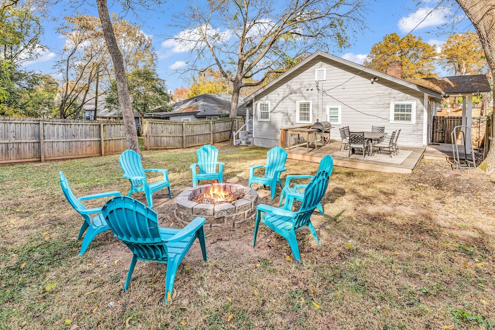 entire home bright and modern close to everything