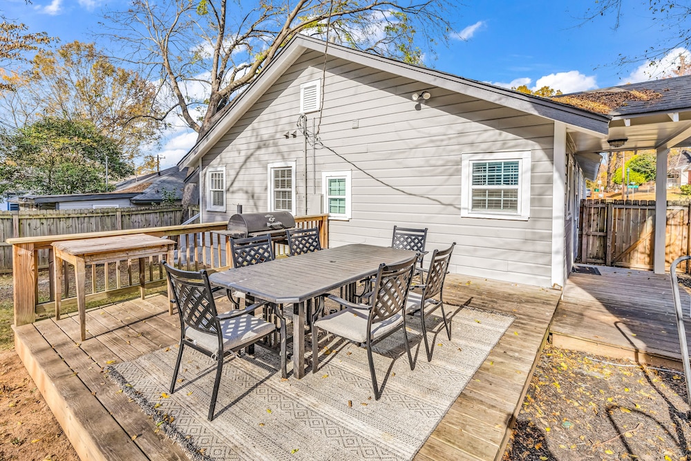 entire home bright and modern close to everything