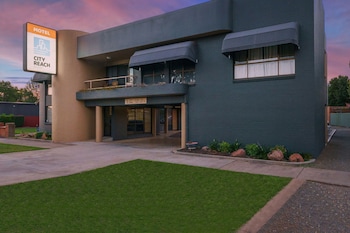 city reach motel