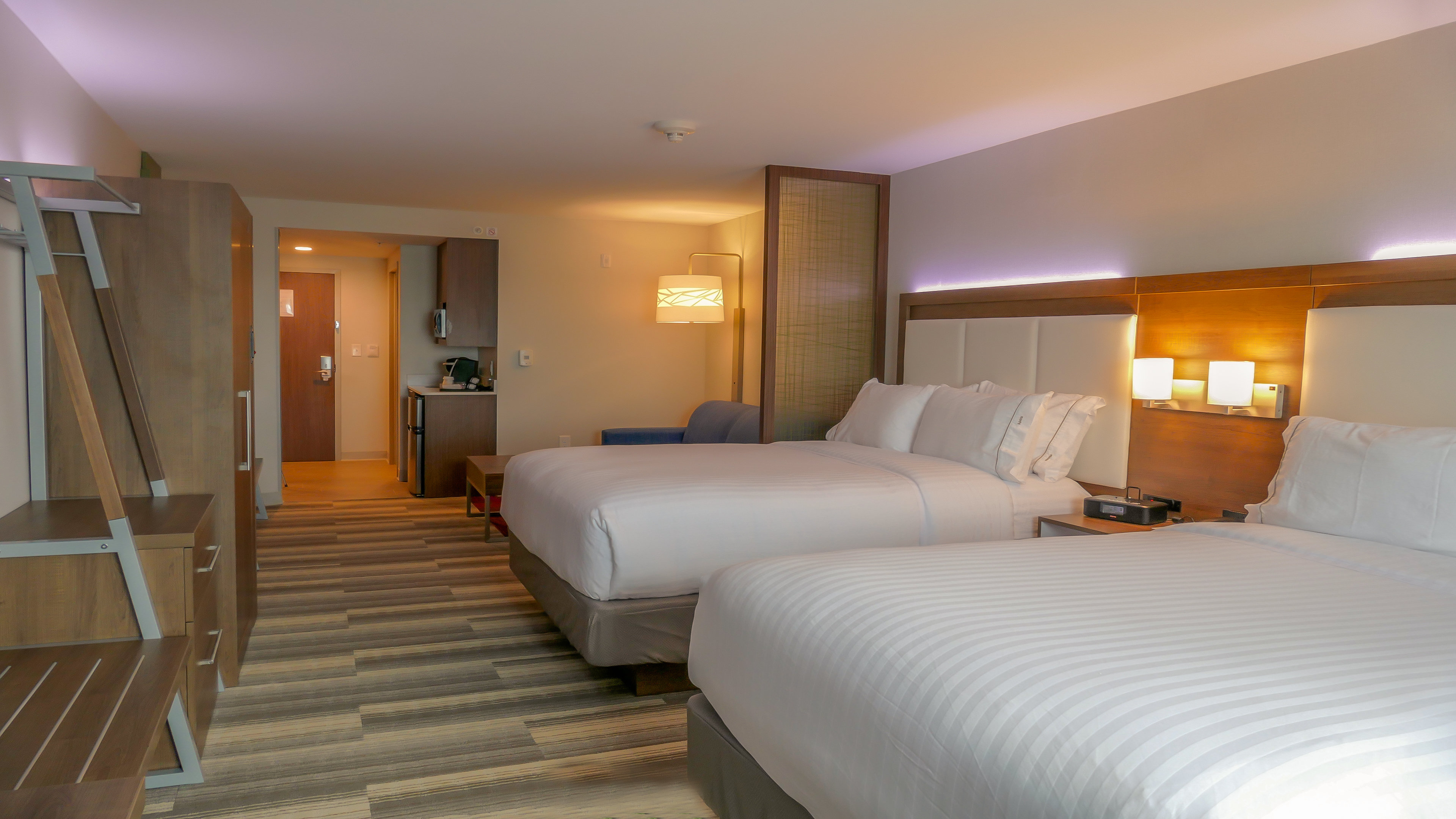 holiday inn express and suites miami airport east by ihg