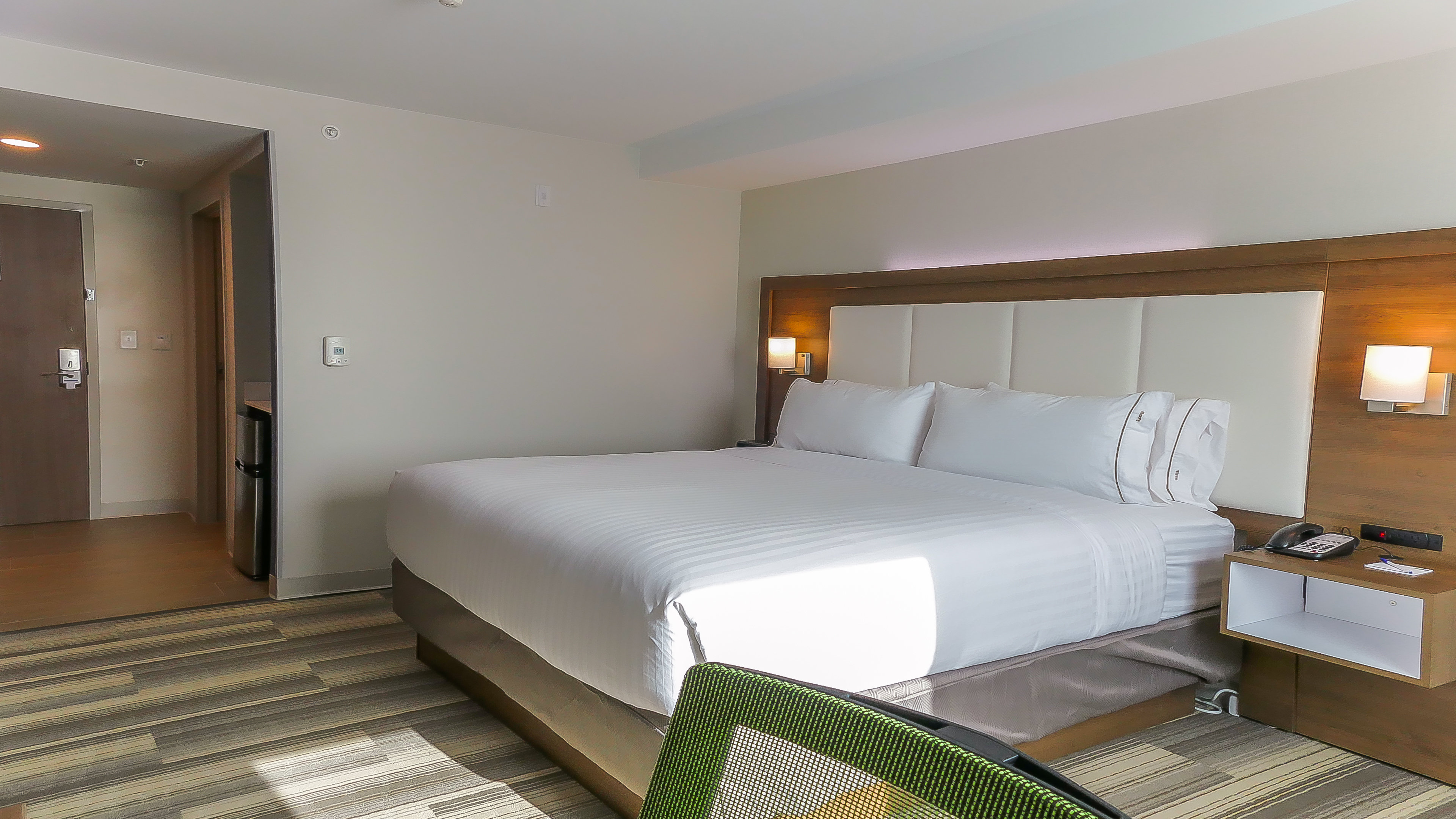 holiday inn express and suites miami airport east by ihg